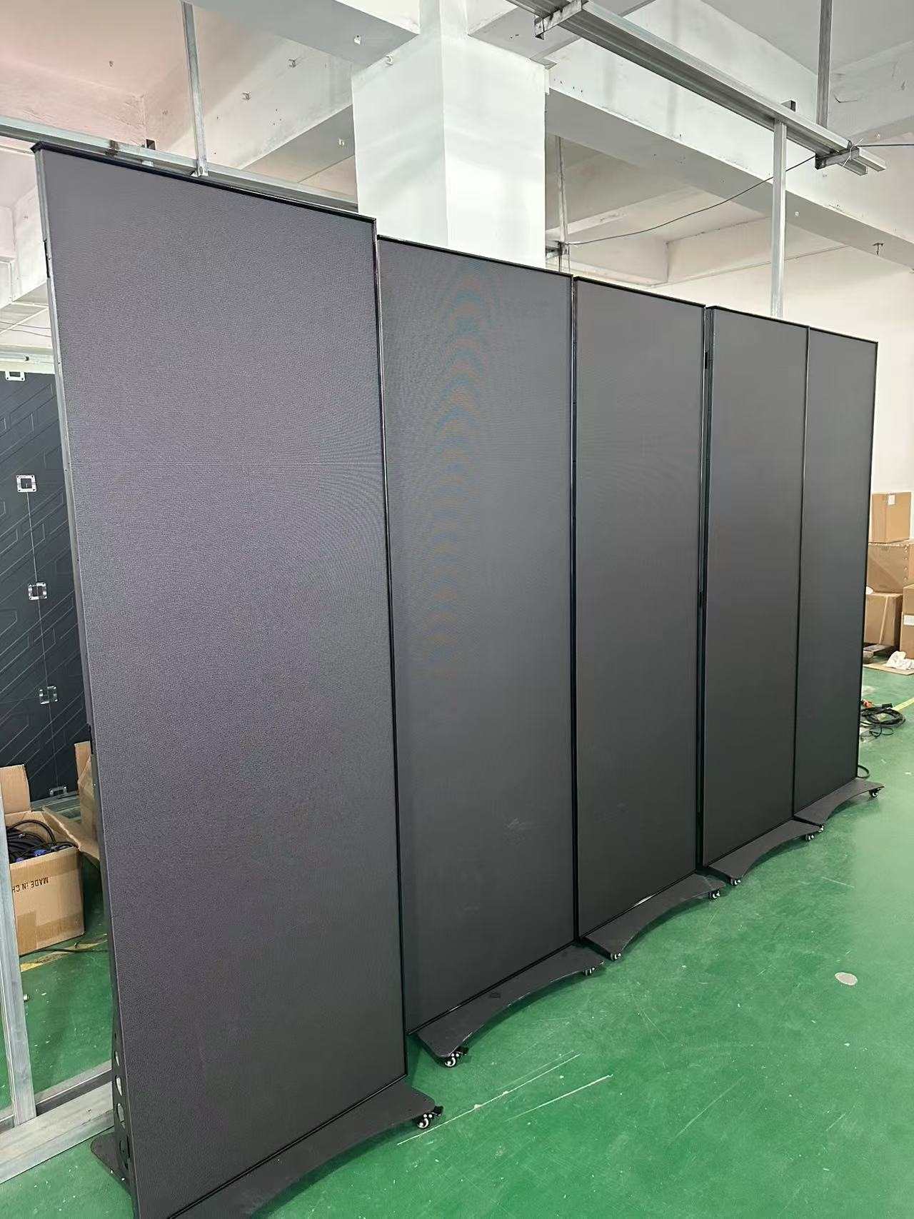 Màn hình LED Digital Signage Màn hình áp phích trong nhà P2 P2.5 Video Wall Board