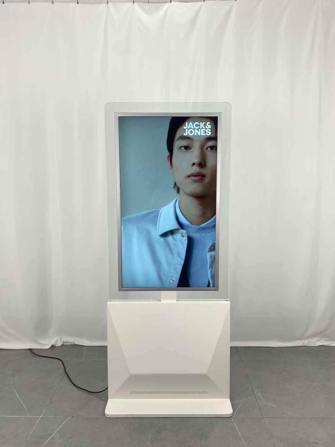 Hai mặt 32/43/55/65 inch LCD trong suốt sàn kỹ thuật số hiển thị