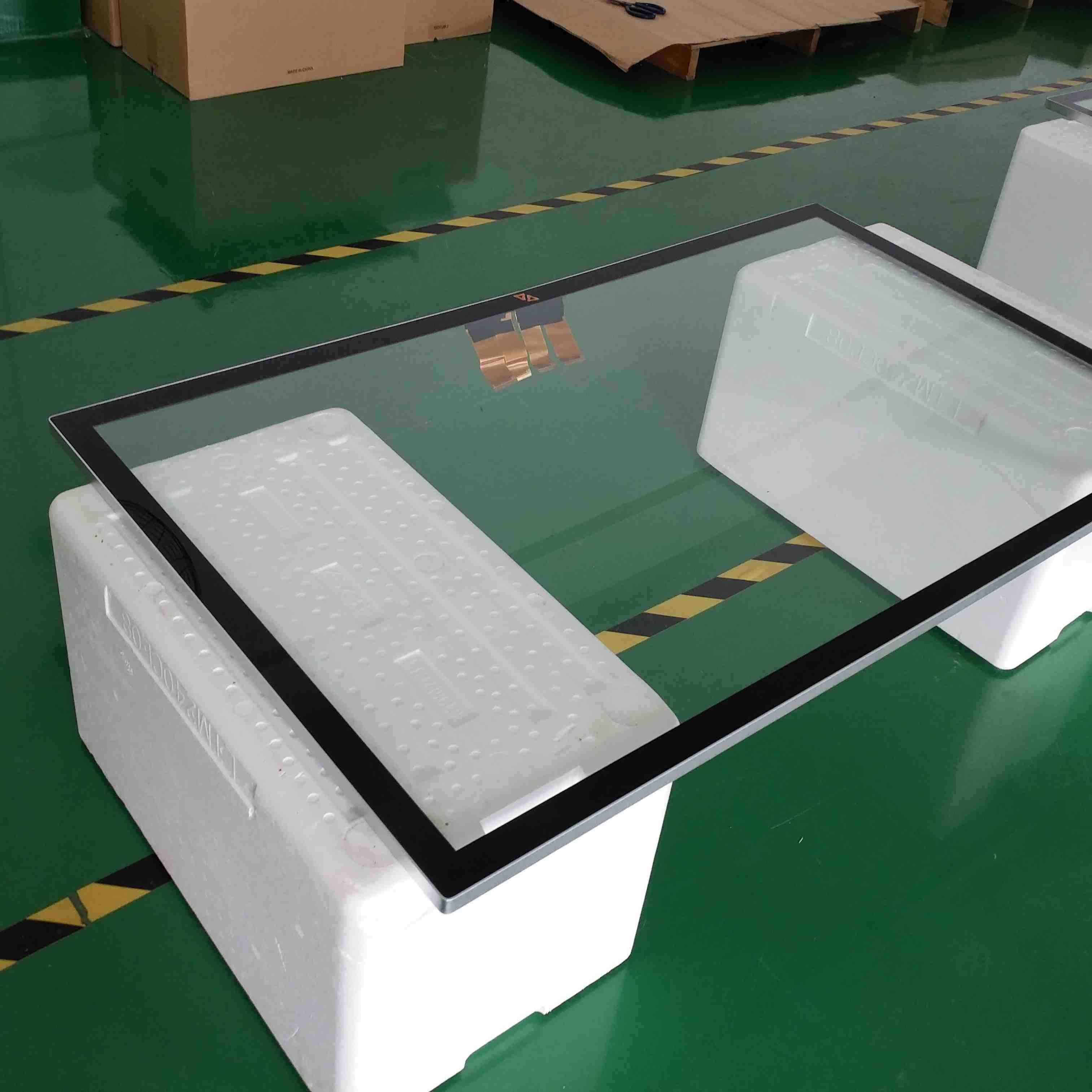 Kính luyện với kích thước và thiết kế tùy chỉnh cho LCD
